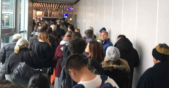 Ατελείωτες ουρές ταλαιπωρίας Ελλήνων στα γερμανικά αεροδρόμια